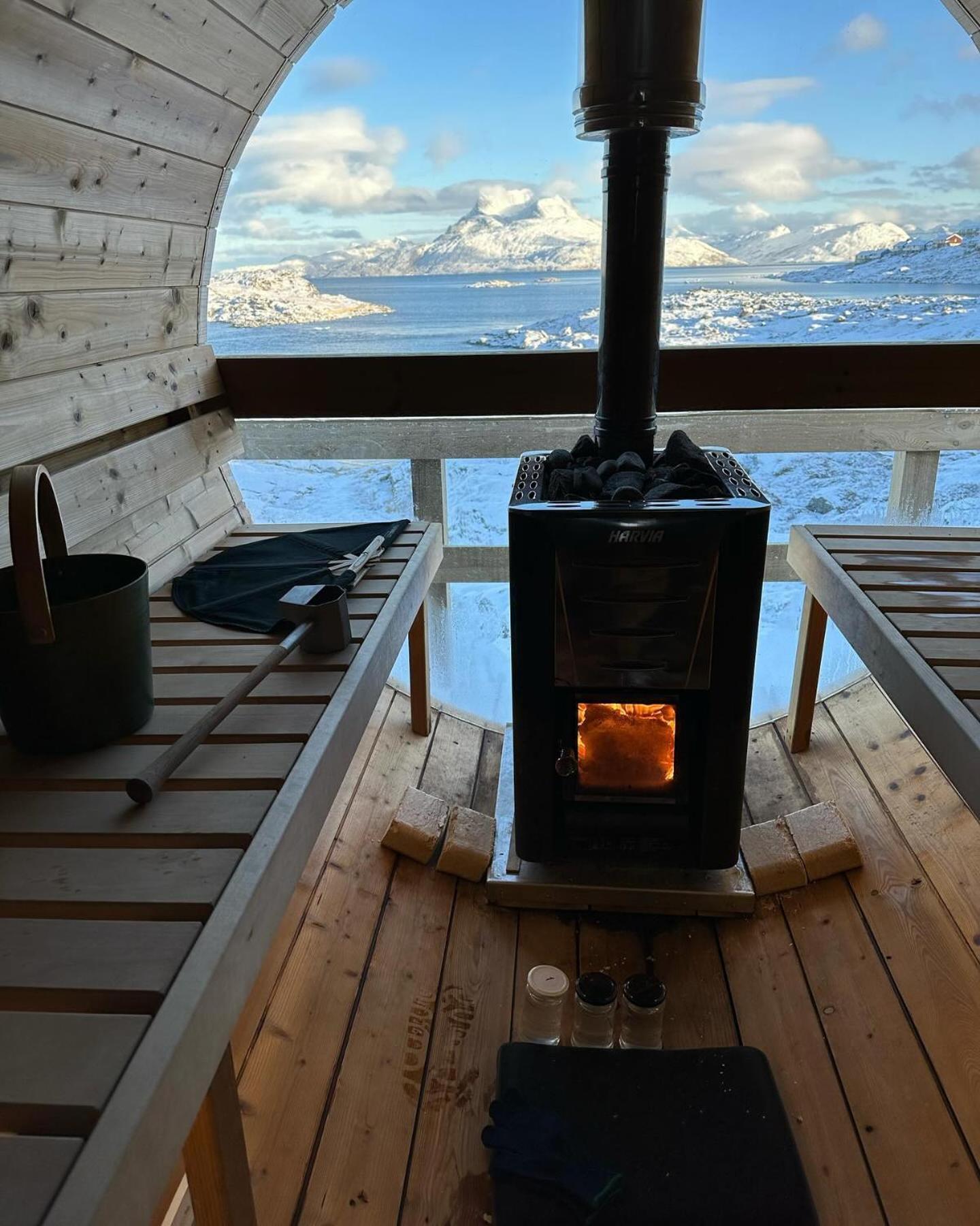 Aurora Hut By Inuktravel Hotel Nuuk Exterior photo
